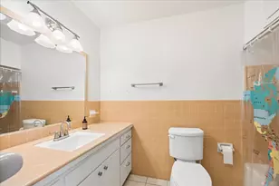 523 E Obryant St, Bellville, TX 77418 - Photo 16