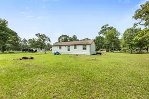 541 Trails End Dr, Cleveland, TX 77328 - Photo 18