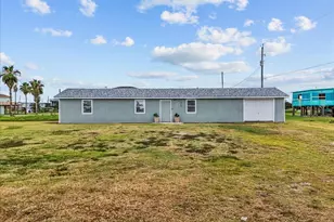 515 Thunder Rd, Surfside Beach, TX 77541 - Photo 2