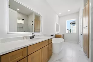 9419 D Montridge Ln, Houston, TX 77080 - Photo 22