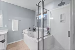 99 Gallery Cove Ct, The Woodlands, TX 77382 - Photo 10