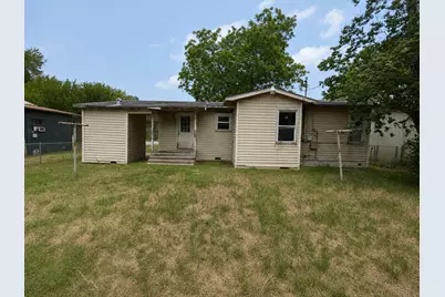 221 Charlotte Drive, Port Lavaca, TX 77979 - Photo 2