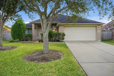 5755 Lightstone, League City, TX 77573 - Photo 1