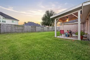 5755 Lightstone, League City, TX 77573 - Photo 26