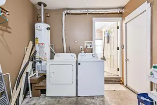 2009 Neumann Dr, Galveston, TX 77551 - Photo 20