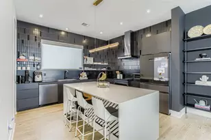 9613 Marlive Ln, Houston, TX 77025 - Photo 12