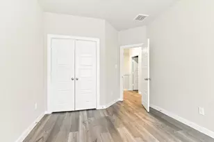 341 N Centro Cir, Shenandoah, TX 77385 - Photo 10