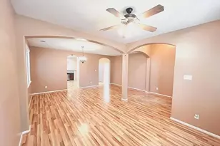 11907 Golden Lodge Ln, Houston, TX 77066 - Photo 2