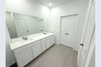 423 Amy Street, Angleton, TX 77515 - Photo 18