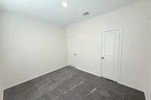 423 Amy St, Angleton, TX 77515 - Photo 20