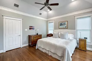 310 W 17th St, Houston, TX 77008 - Photo 22
