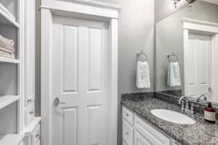 310 W 17th St, Houston, TX 77008 - Photo 28