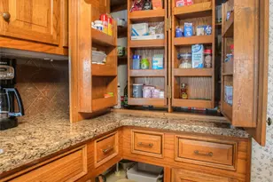 2008 Wickersham Dr, Huntsville, TX 77340 - Photo 24