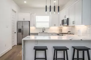 316 Thornton Rd, Houston, TX 77018 - Photo 1