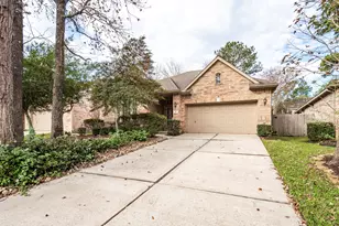 43 N Belfair Pl, The Woodlands, TX 77382 - Photo 2