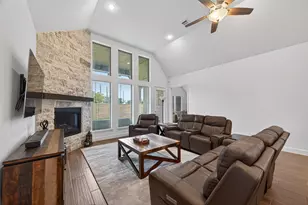 9718 Magnolia Ests Ln, Manvel, TX 77578 - Photo 10