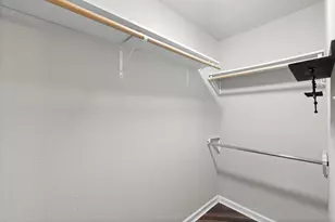 709 E 41st St, Houston, TX 77022 - Photo 14