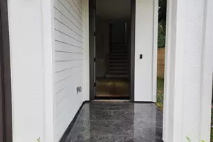 10926 Ivyridge Rd, Houston, TX 77043 - Photo 6