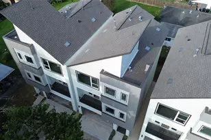 10926 Ivyridge Rd, Houston, TX 77043 - Photo 2