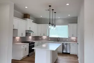 10926 Ivyridge Rd, Houston, TX 77043 - Photo 18