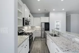 6323 Southern Cross Dr, College Station, TX 77845 - Photo 12