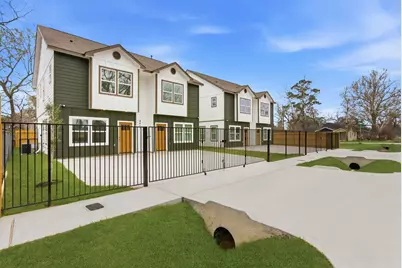 8408 Darien Street #A/B, Houston, TX 77028 - Photo 4