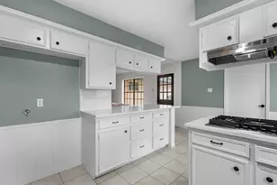 4002 Cujanes St, Pasadena, TX 77504 - Photo 10