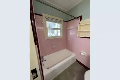 1011 9th St #1, Galveston, TX 77550 - Photo 6