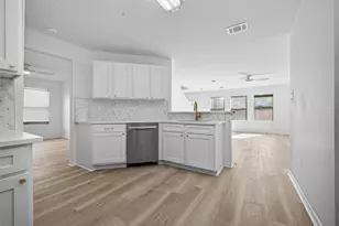 16111 Wisteria Hill St, Houston, TX 77073 - Photo 14