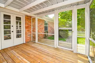 9817 Cedardale Dr, Houston, TX 77055 - Photo 26