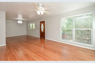 9817 Cedardale Drive, Houston, TX 77055 - Photo 6