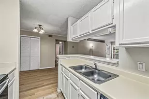 3770 Lovers Wood Ln, Houston, TX 77014 - Photo 16