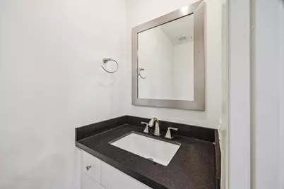 5524 Beverlyhill Street #2, Houston, TX 77056 - Photo 10