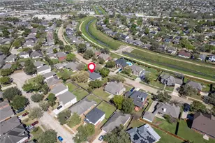 6827 Crystal Point Dr, Katy, TX 77449 - Photo 36