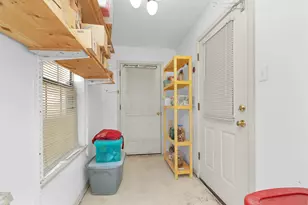 10408 Glennswood Dr, Navasota, TX 77868 - Photo 16