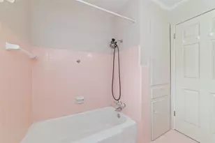 5227 Kinglet St, Houston, TX 77035 - Photo 24