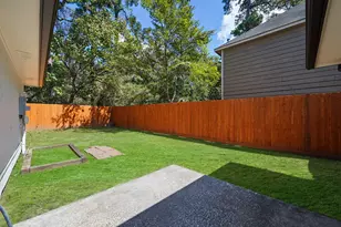 23 Summer Crest Cir, The Woodlands, TX 77381 - Photo 20