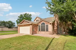 10703 Buffalo Bend Dr, Houston, TX 77064 - Photo 2