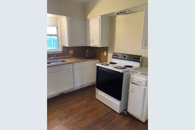 6031 Glenhurst Drive, Houston, TX 77033 - Photo 8