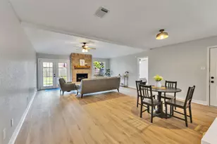 2811 Sugar Wood Dr, League City, TX 77573 - Photo 8