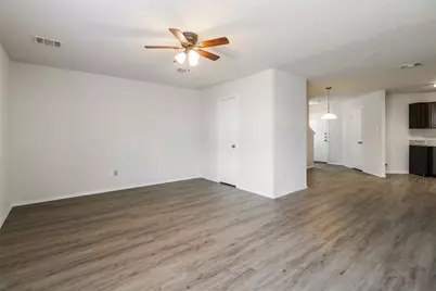 405 N Meadows Drive, Willis, TX 77378 - Photo 6
