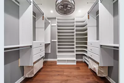 8954 Chatsworth Drive, Houston, TX 77024 - Photo 20