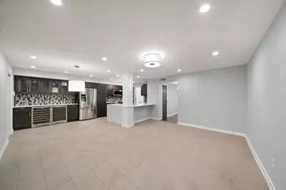 8954 Chatsworth Drive, Houston, TX 77024 - Photo 12