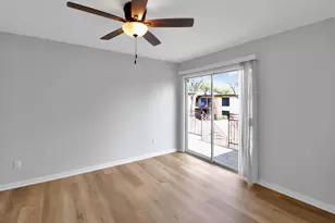 7047 Bissonnet St, Houston, TX 77074 - Photo 10