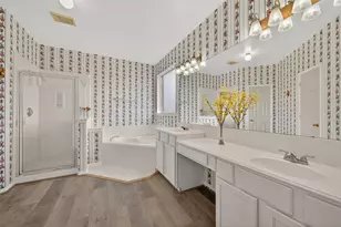 2103 5 Iron Dr, Houston, TX 77089 - Photo 10
