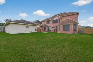 2103 5 Iron Dr, Houston, TX 77089 - Photo 24