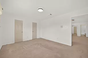 2103 5 Iron Dr, Houston, TX 77089 - Photo 22