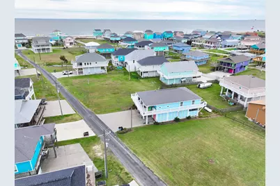943 Palm Ridge Drive, Crystal Beach, TX 77650 - Photo 2