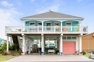 943 Palm Ridge Dr, Crystal Beach, TX 77650 - Photo 1