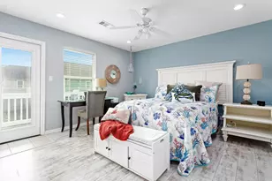 943 Palm Ridge Dr, Crystal Beach, TX 77650 - Photo 14